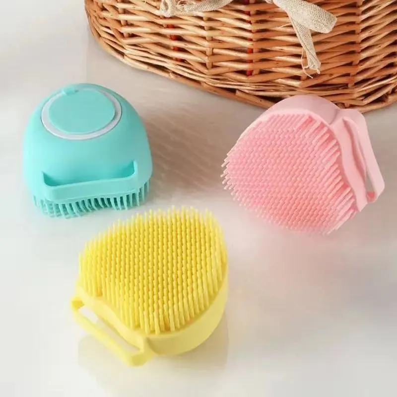 Pet Grooming Brush Bath: Essential Tool for a Clean and Happy Pet - Image 2